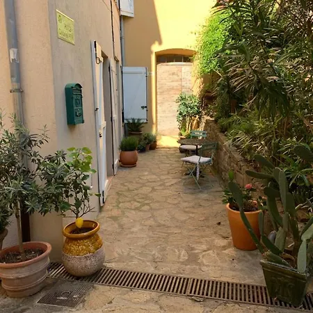 Frühstückspension L'aile Du Chateau Ramatuelle