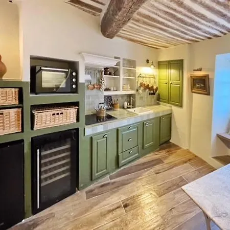 L'aile Du Chateau 5*