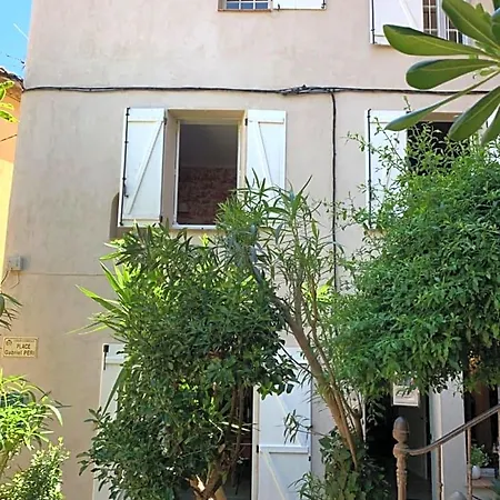 L'aile Du Chateau