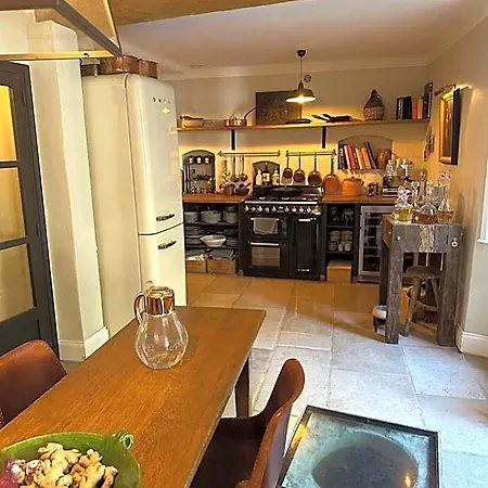 L'aile Du Chateau Bed & Breakfast