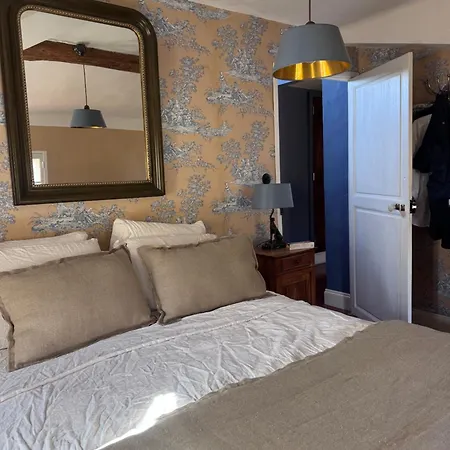 L'aile Du Chateau Bed and breakfast 3*