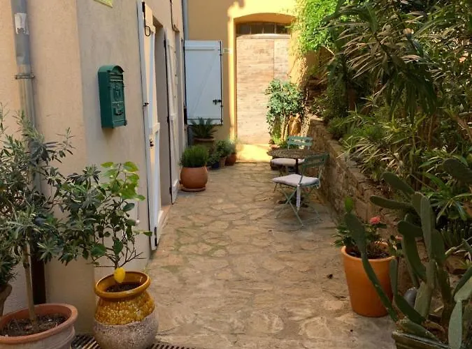 Bed & Breakfast L'aile Du Chateau Ramatuelle