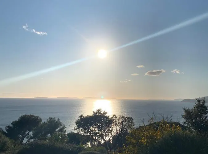 Bed & Breakfast L'aile Du Chateau Ramatuelle